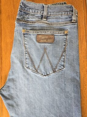 Wrangler Blue Slim Straight Retro Jeans